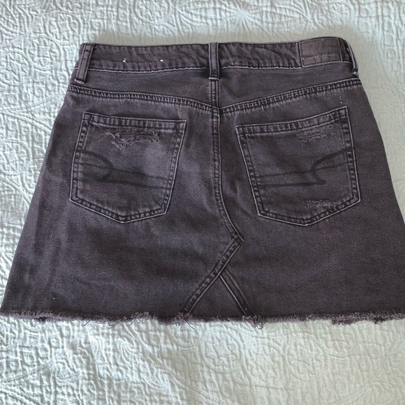 American Eagle Black Denim Skirt - Picture 2 of 2